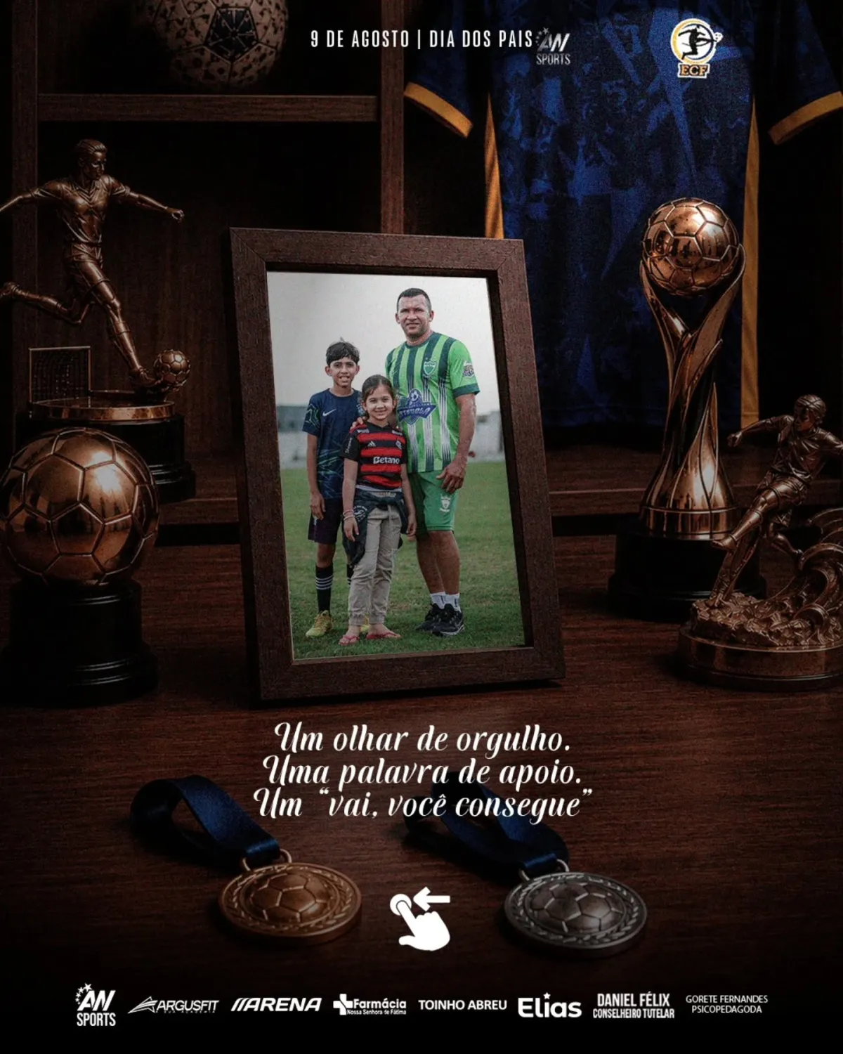 Aos que ensinam pelo exemplo, incentivam cada passo e vibram a cada conquista. Que o amor e os valor...